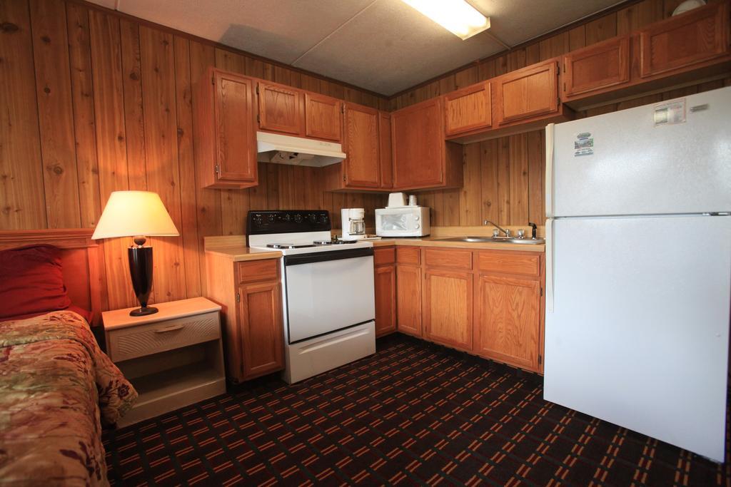 Regency Inn Pigeon Forge Room photo